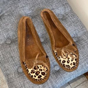 Women Minnetonka Moccasins